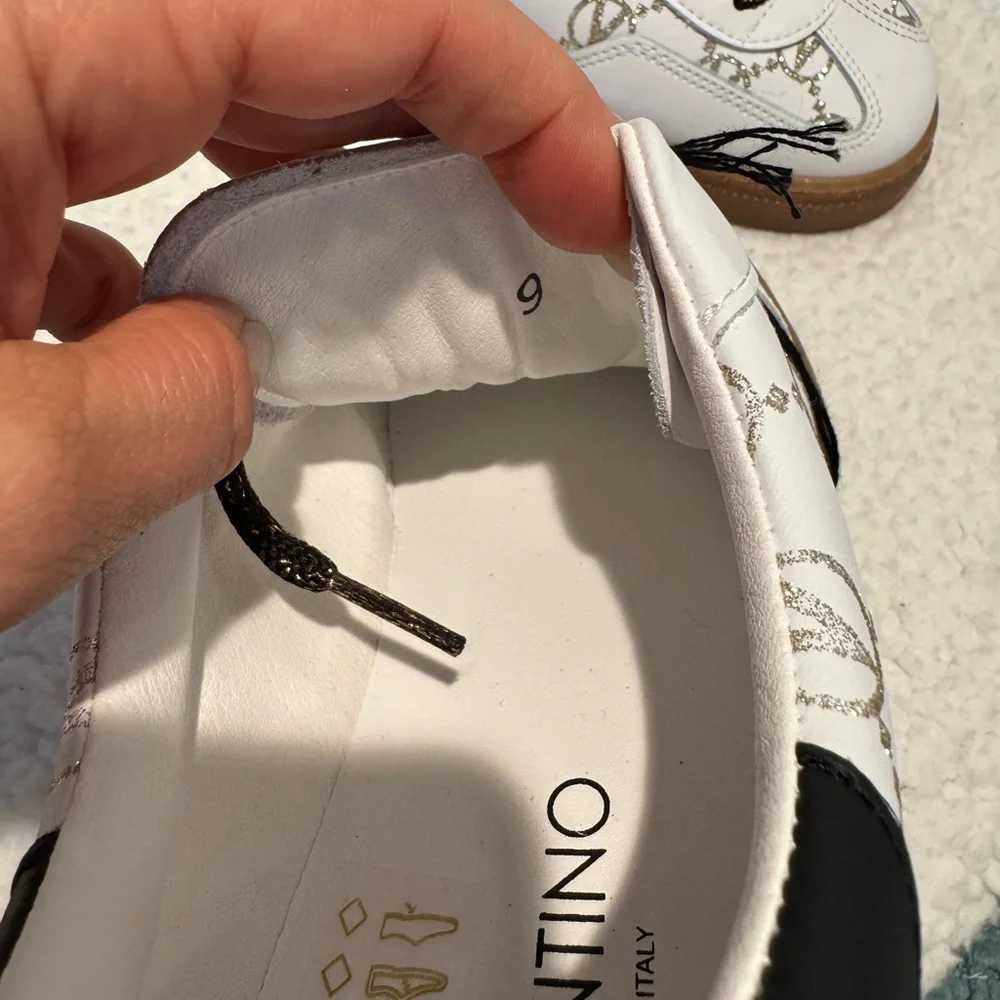 Valentino Low-Top Sneakers‎ – Size 9 – Made in Italy – New (No Box)